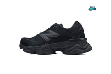 Cargar imagen en el visor de la galería, New Balance 9060 Triple Black Leather