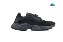 Cargar imagen en el visor de la galería, New Balance 9060 Triple Black Leather