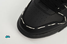 Cargar imagen en el visor de la galería, OFF-WHITE Out Of Office "000" Sartorial Stitching Black Black