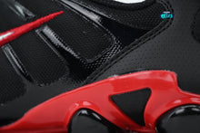 Cargar imagen en el visor de la galería, Nike Shox TL University Red