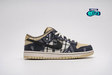 Cargar imagen en el visor de la galería, Travis Scott x SB Dunk Low PRM QS 'Cactus Jack'.