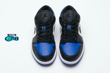 Cargar imagen en el visor de la galería, Air Jordan 1 Low 'Royal Toe'