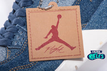 Cargar imagen en el visor de la galería, Jordan 4 Retro Levi's Denim