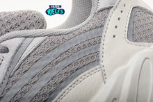 Cargar imagen en el visor de la galería, Yeezy Boost 700 V2 "Static"