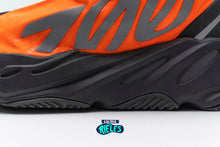 Cargar imagen en el visor de la galería, Yeezy Boost 700 MNVN 'Orange'