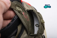 Cargar imagen en el visor de la galería, Travis Scott x Air Jordan 6 Retro 'Olive'