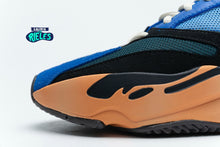 Cargar imagen en el visor de la galería, Yeezy Boost 700 'Bright Blue'
