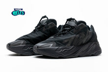 Cargar imagen en el visor de la galería, Yeezy Boost 700 MNVN 'Triple Black'