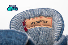 Cargar imagen en el visor de la galería, Jordan 4 Retro Levi's Denim