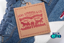 Cargar imagen en el visor de la galería, Jordan 4 Retro Levi's Denim