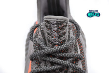 Cargar imagen en el visor de la galería, Yeezy Boost 350 V2 'Beluga Reflective'