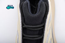 Cargar imagen en el visor de la galería, Yeezy 700 V3 'Azael'