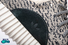 Cargar imagen en el visor de la galería, Yeezy Boost 350 'Turtle Dove'