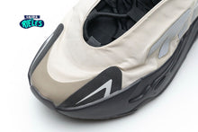 Cargar imagen en el visor de la galería, Yeezy Boost 700 MNVN 'Bone'