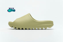 Cargar imagen en el visor de la galería, Yeezy Slide 'Resin'
