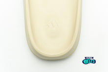 Cargar imagen en el visor de la galería, Yeezy Slide 'Bone'