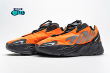 Cargar imagen en el visor de la galería, Yeezy Boost 700 MNVN 'Orange'