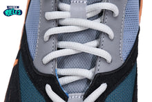 Cargar imagen en el visor de la galería, Yeezy Boost 700 'Wash Orange'