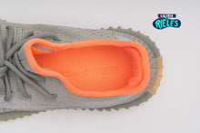 Cargar imagen en el visor de la galería, Yeezy Boost 350 V2 Desert Sage