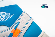 Cargar imagen en el visor de la galería, Off-White x Air Jordan 1 Retro High OG 'UNC'