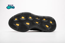 Cargar imagen en el visor de la galería, Yeezy 700 V3 'Alvah'
