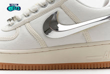 Cargar imagen en el visor de la galería, Nike Air Force 1 Low Travis Scott Sail