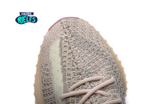 Cargar imagen en el visor de la galería, Yeezy Boost 350 V2 Lundmark