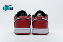 Cargar imagen en el visor de la galería, Jordan 1 Low 'Black Toe'