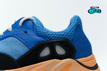 Cargar imagen en el visor de la galería, Yeezy Boost 700 'Bright Blue'