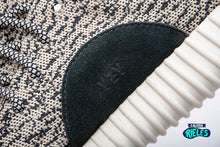 Cargar imagen en el visor de la galería, Yeezy Boost 350 'Turtle Dove'