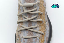 Cargar imagen en el visor de la galería, Yeezy Boost 380 'Pepper Non-Reflective y Reflective'