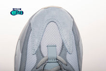 Cargar imagen en el visor de la galería, Yeezy Boost 700 'Inertia'