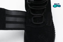 Cargar imagen en el visor de la galería, Adidas Yeezy Boost 750 Triple Black