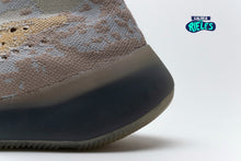 Cargar imagen en el visor de la galería, Yeezy Boost 380 'Pepper Non-Reflective y Reflective'