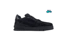 Cargar imagen en el visor de la galería, Louis Vuitton Trainer Triple Black Crystal
