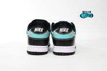 Cargar imagen en el visor de la galería, Nike SB Dunk Low Diamond Supply Co.
