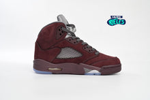 Cargar imagen en el visor de la galería, Jordan 5 Retro Burgundy
