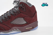 Cargar imagen en el visor de la galería, Jordan 5 Retro Burgundy
