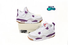 Cargar imagen en el visor de la galería, Air Jordan 4 x Nike SB Purple
