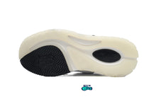 Cargar imagen en el visor de la galería, AMIRI MA-1 White Black
