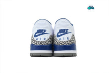 Cargar imagen en el visor de la galería, Jordan 3 Retro True Blue
