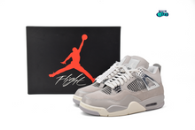 Cargar imagen en el visor de la galería, Jordan 4 Retro Frozen Moments
