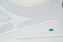 Cargar imagen en el visor de la galería, Louis Vuitton LV Skate Sneaker Light Grey
