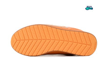 Cargar imagen en el visor de la galería, Louis Vuitton LV Buttersoft Black Orange
