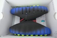 Cargar imagen en el visor de la galería, Nike Mind 001 Flyknit Hyper Royal Black
