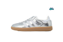Cargar imagen en el visor de la galería, Adidas Samba Silver Metallic Cracked Leather
