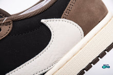 Cargar imagen en el visor de la galería, Jordan 1 retro Low Travis Scott Mocha
