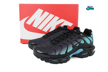Cargar imagen en el visor de la galería, Nike Air Max Plus Black Dusty
