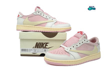 Cargar imagen en el visor de la galería, Jordan 1 Retro Low OG SP Travis Scott Sail Shy Pink
