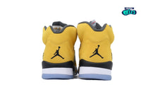 Cargar imagen en el visor de la galería, Air Jordan 5 Retro Tokyo T23
